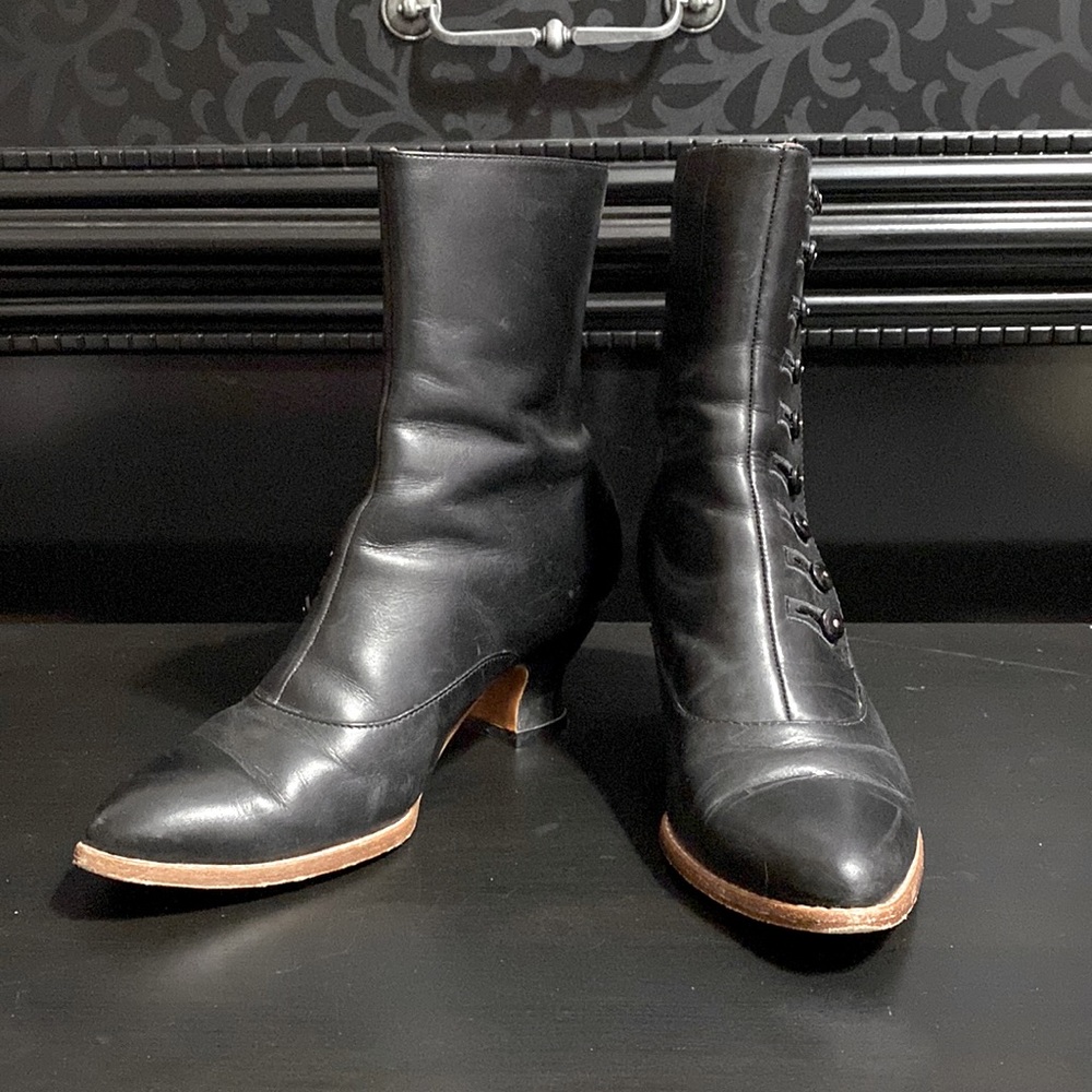 American Duchess Tavistock Victorian Button Boots Size 8